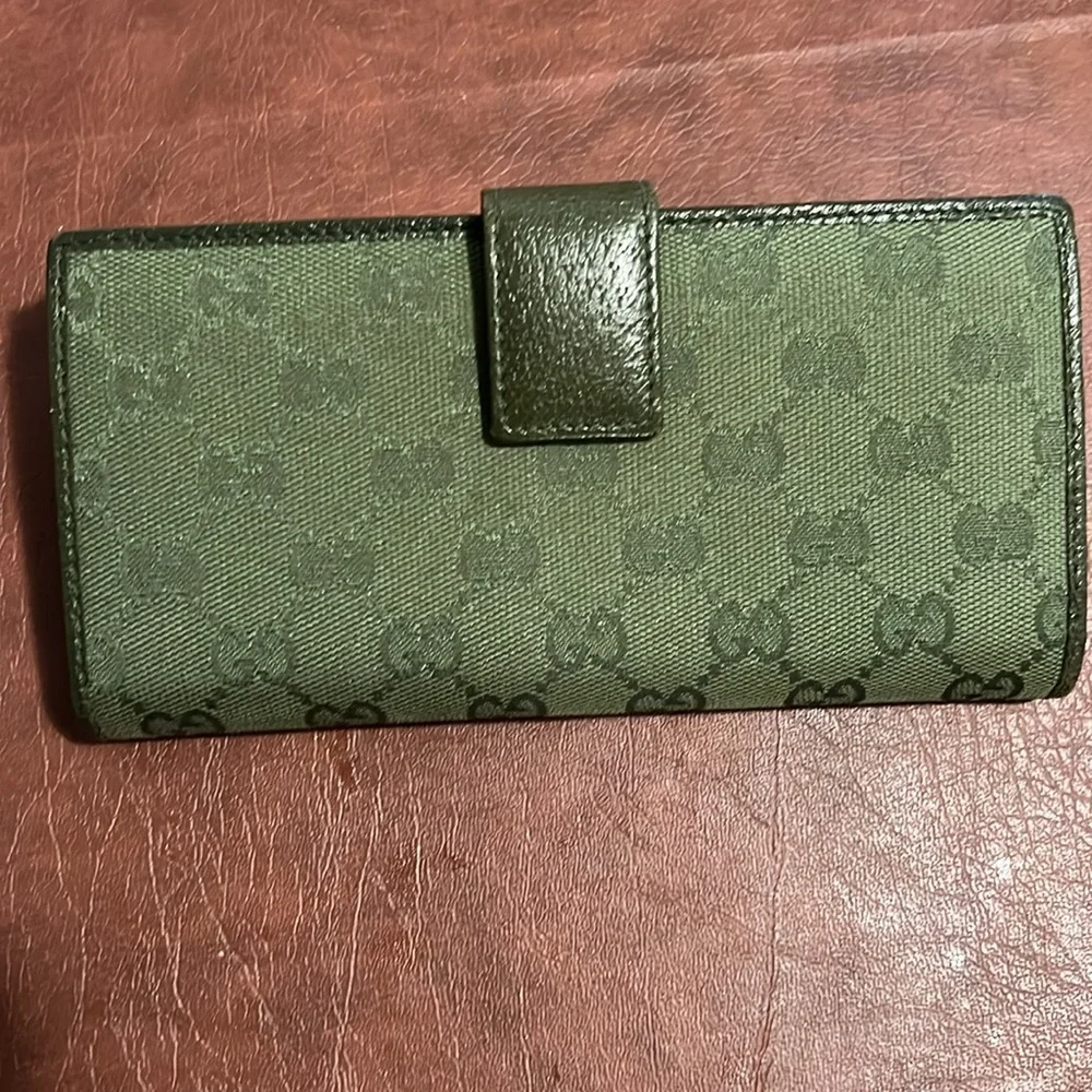 Gucci Wallet - Picture 3 of 4